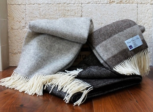 Best of British Wool Throw in Soft Grey
